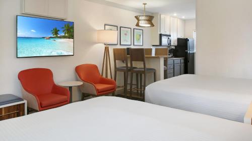 Premium Poolside with Kitchenette