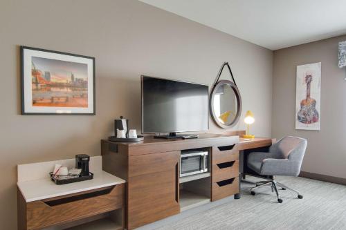 Hampton Inn & Suites by Hilton Nashville North Skyline - image 4