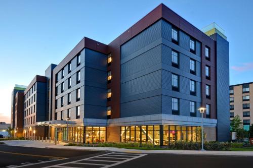 Home2 Suites By Hilton Boston South Bay - image 11