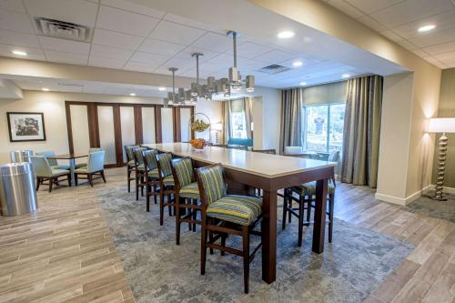 Hampton Inn by Hilton Amesbury, MA