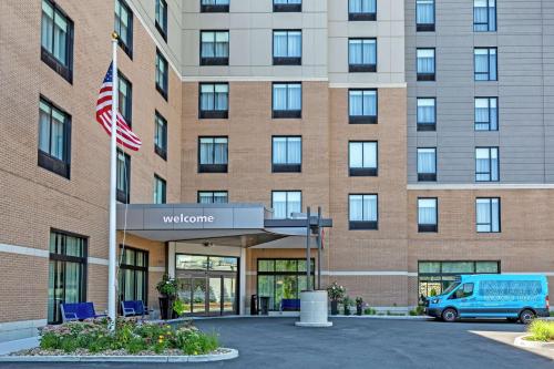 Hampton Inn & Suites Boston/Waltham