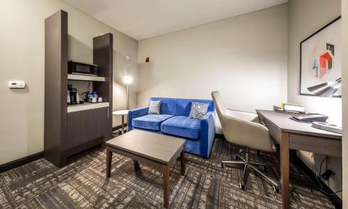 Hilton Garden Inn Beaumont - image 11
