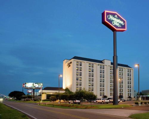 Hampton Inn I-10 & College Drive