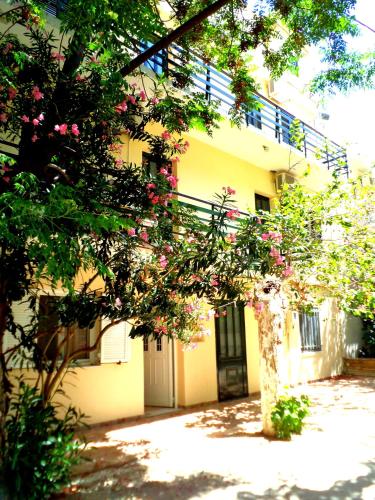  Icthyoessa, Ferienwohnung in Agios Kirykos