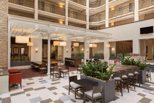 Embassy Suites Baton Rouge in Baton Rouge, USA