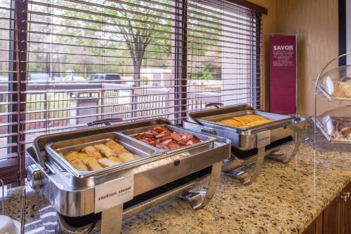 Hampton Inn Columbia Northeast-Fort Jackson Area image 10