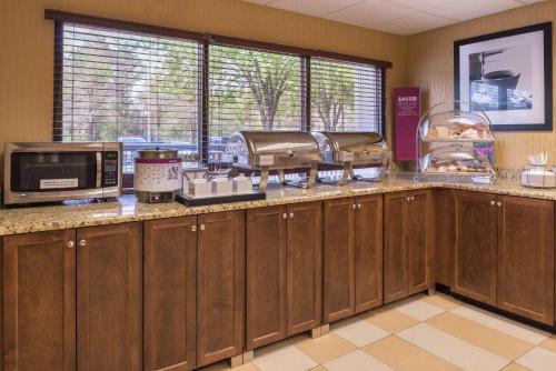 Hampton Inn By Hilton Columbia-Northeast