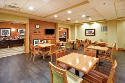 Hampton Inn By Hilton Chicopee/Springfield Ma