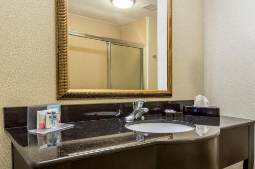 Hampton Inn Clearfield - image 11