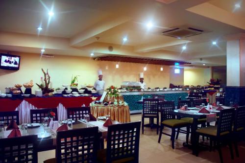 レストラン, ラマダ バイ ウィンダム カトゥナーヤカ コロンボ インターナショナル エアポート (Ramada by Wyndham Katunayake Colombo International Airport) in ネゴンボ