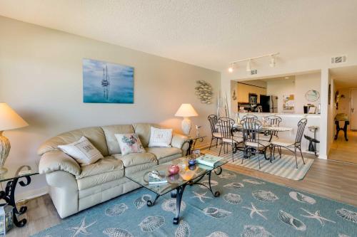 St Helena Island Condo - half Mi to Beach