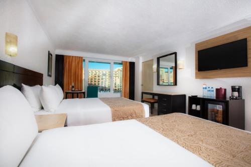 2 double beds