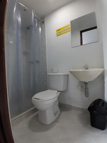 Hotel Palermo Real, Медельин (фото 9)
