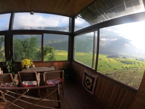 A környék, Amica House in Lao Chải Tả Ván