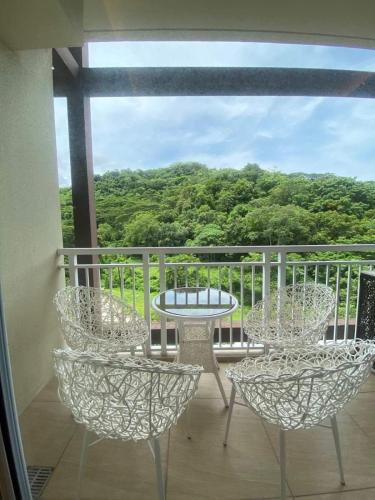 สภาพแวดล้อมโดยรอบ, PICO DE LORO ACCOMMODATIONS NORMAN AND LOURDES RESORT & CONDO PH in นาซุกบู