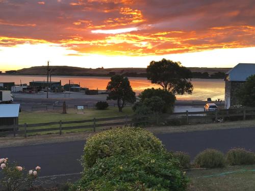 Number 10 -Queen Room with b/fast