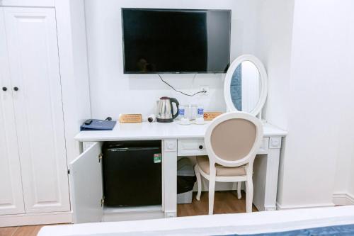 Twin Room image 8
