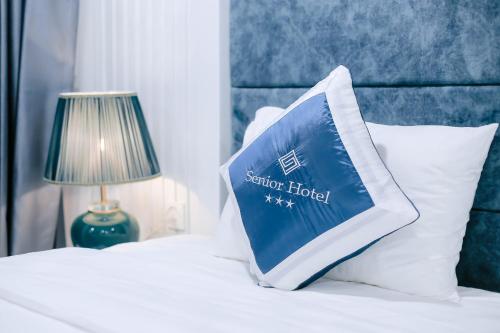 Standard Double Room image 8