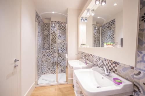 Superior Double or Twin Room image 1