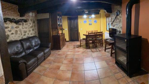 casa rural la tramonera in San Esteban De La Sierra