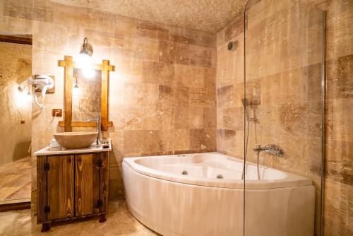 浴室, Cappadocia inans Cave & Swimming Pool Hot in 內夫謝希爾