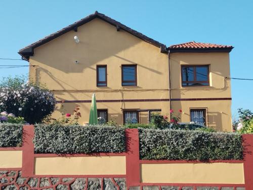  Villa Lalia, ideal familias con niños in Camargo