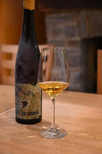 Wein- und Sekthaus F.B.Schönleber – Östrich-Winkel, MO