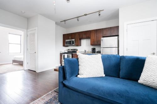CozySuites MusicRow Elegant 1BR with free parking 36 in Nashville, USA