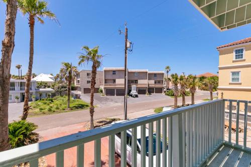 Villa del Mar by Padre Getaways - image 13
