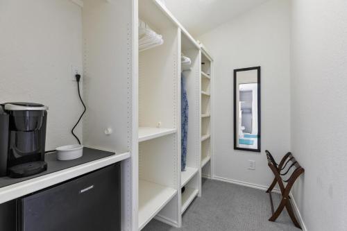 Villa del Mar by Padre Getaways - image 10