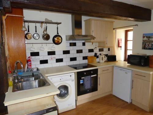 1 Bedroom Flat in Historic Cooperage Apartments Leith, Edimburgo (foto 8)