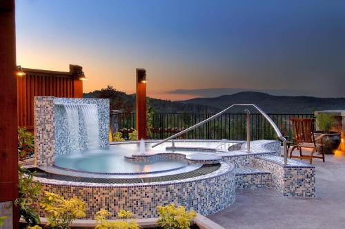 สระว่ายน้ำ, The Westin Bear Mountain Golf Resort & Spa, Victoria in วิกตอเรีย (BC)