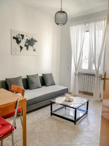 Modern 1 Bedroom near metro, Roma (foto 7)