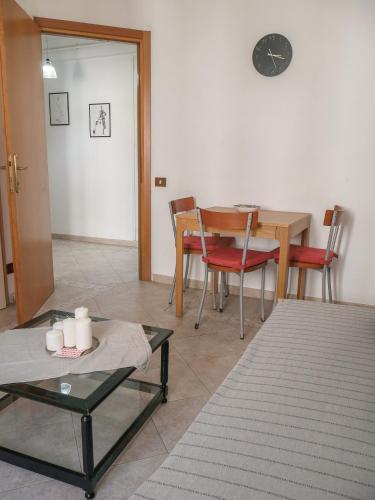 Modern 1 Bedroom near metro, Roma (foto 10)