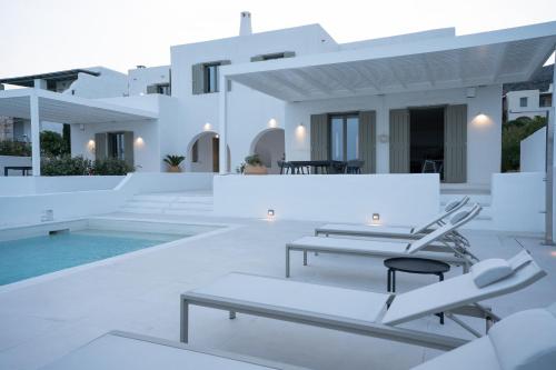 Paros Breeze Luxury Villa