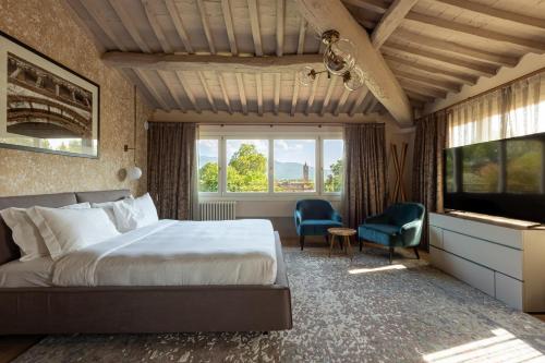  Grand Universe La Residenza in Lucca