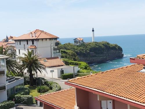 Appartement 4 personnes vue Océan et Phare de Biarritz - Location saisonnière - Anglet