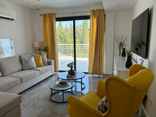 Beautiful modern 2-bedroom apartment in Kouklia