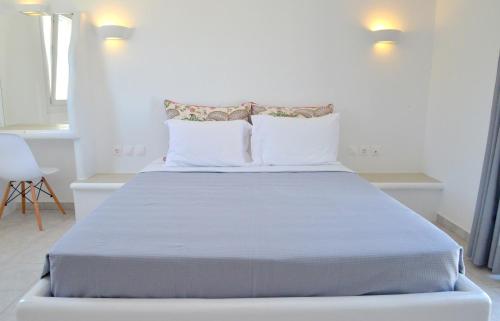 Glaronisia Hotel – Pollonia
