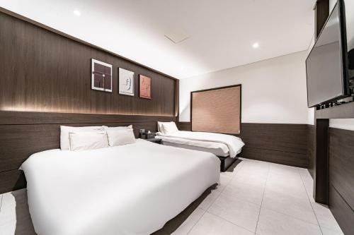 WABA Classic Gwanganri Room Type - Family Suite