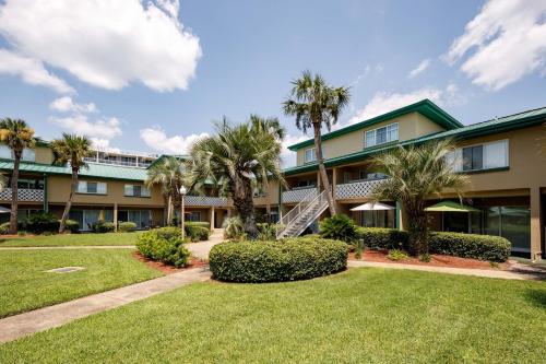 Seaspray Condos 103A - image 14