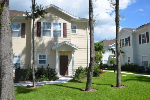 4BR Townhouse Moments From Disney