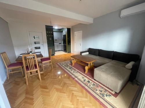 King Size Apartment, Skopje (photo 11)