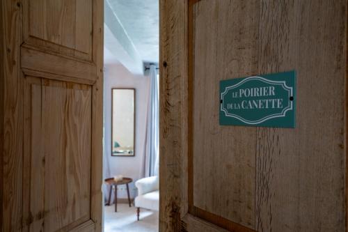 Le Poirier de la Canette