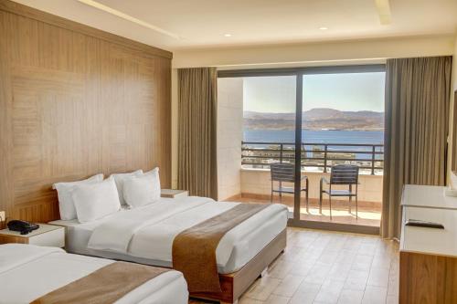 Luciana Hotel by FHM Room Type - Deluxe Twin Room