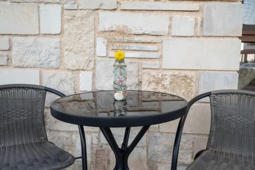 Perion stone apartment sea front near Moni Gonias