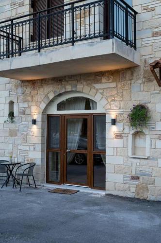 Perion stone apartment sea front near Moni Gonias