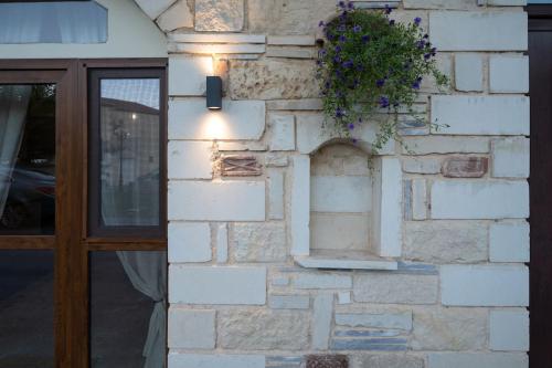 Perion stone apartment sea front near Moni Gonias