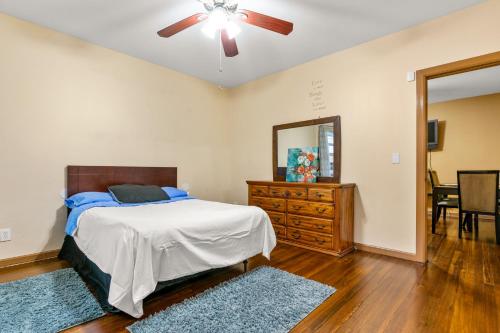Bedroom near Yale Hospital/Bridgeport in Bridgeport, USA