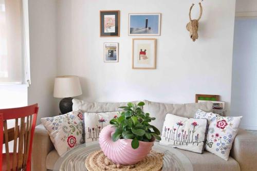 2 bedrooms, 3 beds